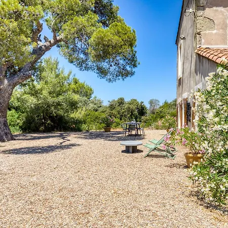 La Garrigue Holiday home *